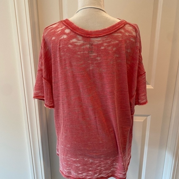 We The Free Distressed T-Shirt sz M - Picture 5 of 8